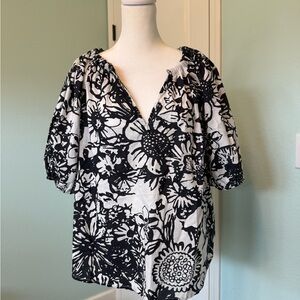 Velvet by Graham & Spencer Black & White Floral Blouse
